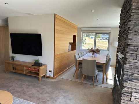 Altitude Apartments - New Castle Holiday 1