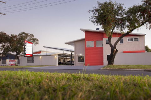 Altitude Motel Apartments - New Castle Holiday 0