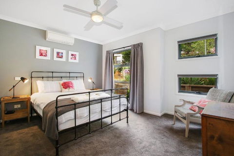 Always Bright - A Bright Escape - New Castle Holiday 0