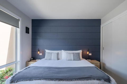 Amaroo 2 - Freycinet Holiday Houses - New Castle Holiday 4