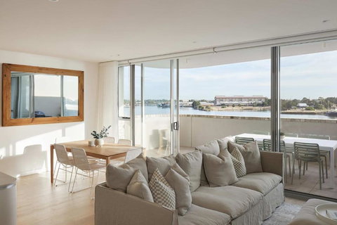 Amaya - New Castle Holiday 1