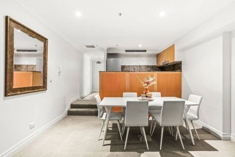 Amazing Apartment In Sydney CBD With Rooftop Pool - New Castle Holiday 0