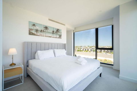 Amazing CBD 3BR Apt Bayview Free Parking - New Castle Holiday 1