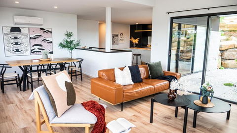 Amazing View Architech Home 8Minutes To Hobart CBD - New Castle Holiday 0