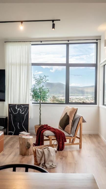 Amazing View Architech Home 8Minutes To Hobart CBD - New Castle Holiday 1