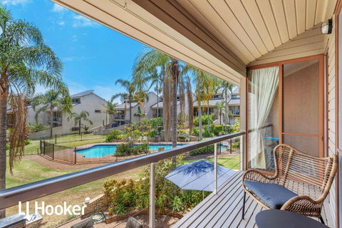 Amazing Waterfront Location - New Castle Holiday 2
