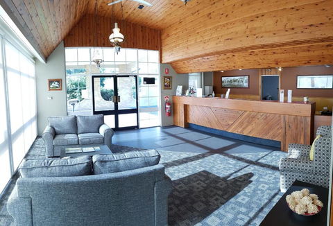 Amber Court Motor Inn - New Castle Holiday 3