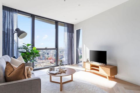An Amazing 2BR Apt At Sapphire By The Gardens - New Castle Holiday 4