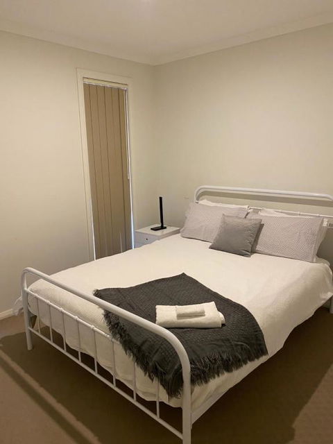 An Executive 3 Bedroom New House, All To Yourself - New Castle Holiday 3
