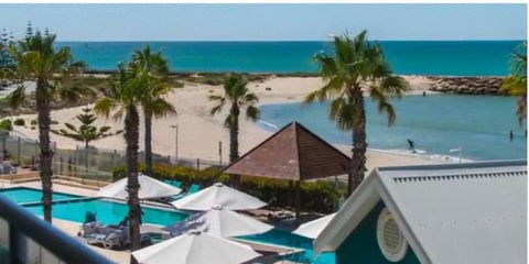 AN OCEAN,BEACHFRONT AND POOL VIEW Apartment 210 - New Castle Holiday 0