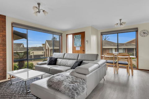 Anchorbell 13- Your Coastal Escape Awaits - New Castle Holiday 2