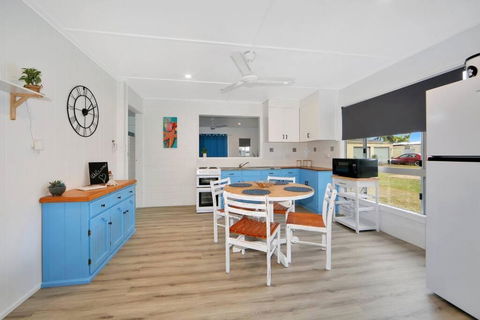 Anchors Away At Innes Park Opp Park & Beach Dogs Welcome Inside - New Castle Holiday 3
