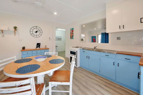Anchors Away At Innes Park Opp Park & Beach Dogs Welcome Inside - New Castle Holiday 4