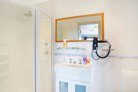 Anchors Aweigh - Adult & Guests Only - New Castle Holiday 2