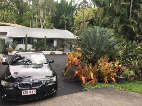 Ancient Gardens Guesthouse & Botanical Gardens - New Castle Holiday 2