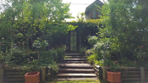 Angaston By The Winter Creek - New Castle Holiday 1