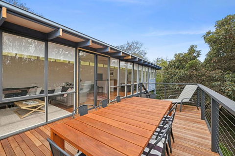 Anglesea Beach Retreat - New Castle Holiday 1