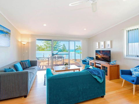 Angourie Blue 4 - New Castle Holiday 0