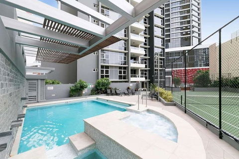Amazing River View - 3 Bedroom Apartment - Brisbane CBD - Netflix - Fast Wifi - Carpark - New Castle Holiday 2