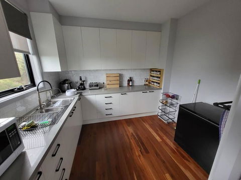 Alogara House, Modern, 6 Bedrooms With Hot Tub And Views - New Castle Holiday 4