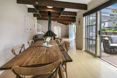 An Entertainers Oasis - Fun Home With Pool Table, Arcade Game, Basketball Ring - New Castle Holiday 3