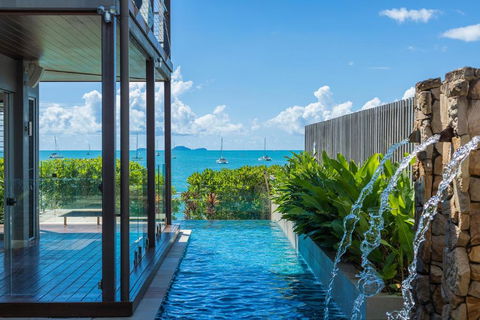 Anusara - Airlie Beach - New Castle Holiday 2