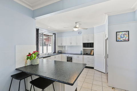 Anzac Cottage - New Castle Holiday 3