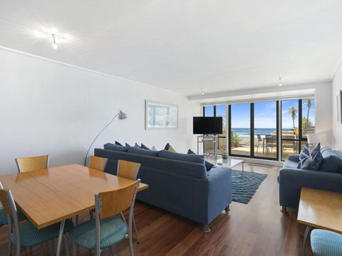 Apartment 11 Pacific Apartments - New Castle Holiday 1