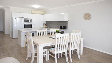 Apartment 14 - The Meridian - New Castle Holiday 4