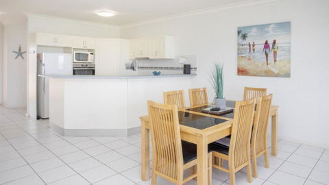 Apartment 16 - The Meridian - New Castle Holiday 2