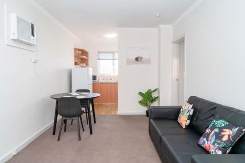 Apartment 25 Burswood - New Castle Holiday 1