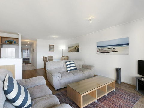 Apartment 26 Pacific Apartments - New Castle Holiday 4