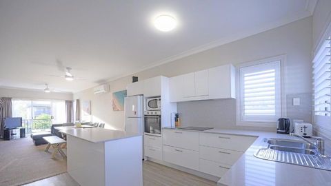 Apartment 31 - The Meridian - New Castle Holiday 0