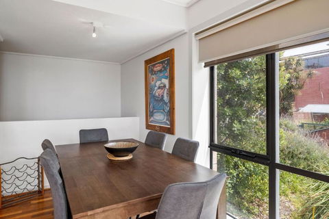 Apartment 5 Pacific Apartments - New Castle Holiday 4