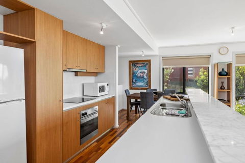 Apartment 5 Pacific Apartments - New Castle Holiday 3