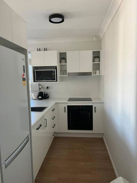 Apartment On Henry - New Castle Holiday 1