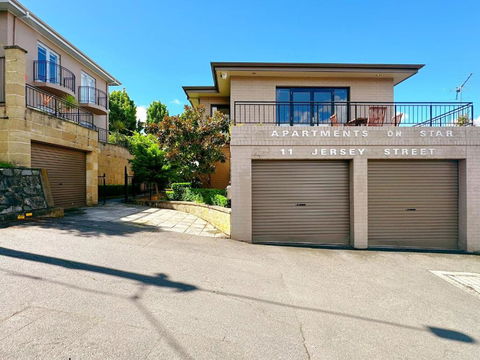 Apartment On Star Unit 2 - New Castle Holiday 2