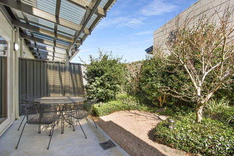 Apartments On Church - Unit 7 - New Castle Holiday 4