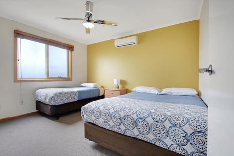 Apartments On Church - Unit 7 - New Castle Holiday 2