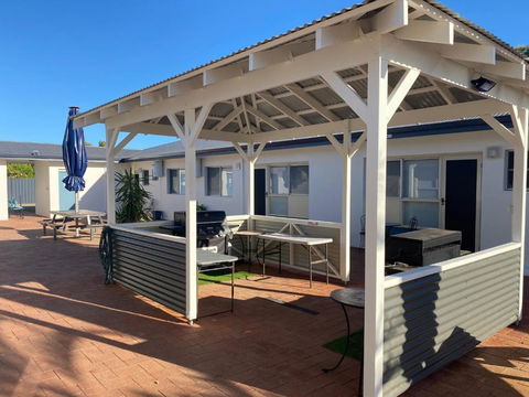 API Pelican Beach Front Apartments Kalbarri - New Castle Holiday 4