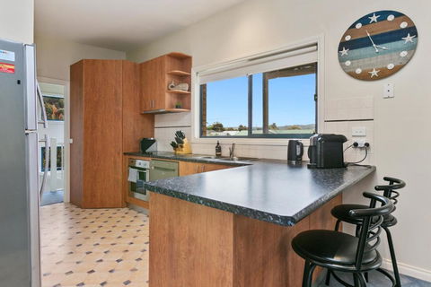 Apollo Bay Hideaway 5 Minute Walk To The Beach - New Castle Holiday 0