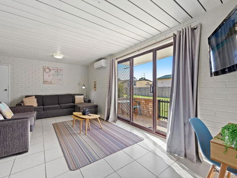Apollo Unit 28 Ground Floor - New Castle Holiday 2