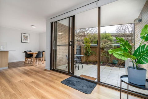Apt In Kingston - 10min To Lake Burley Griffin - New Castle Holiday 4