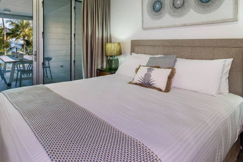 Aqua Aura - Bask In Beachfront Living - New Castle Holiday 2