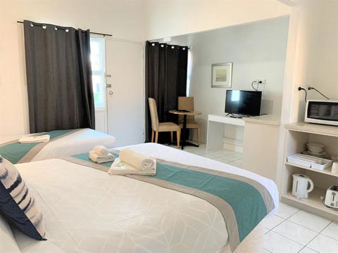 Aqua Blue Motel - New Castle Holiday 4