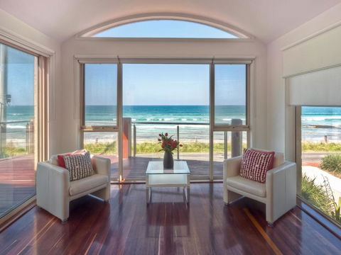 Aqua Luna - New Castle Holiday 0