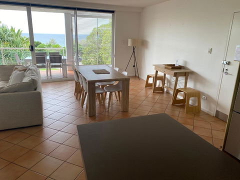 Aqua Promenade Beachfront Holiday Apartments - New Castle Holiday 1