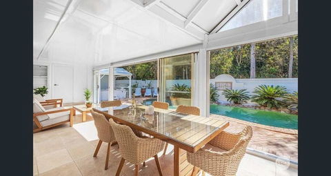 Aquablue Holiday Home - Hot Spa & Pool - 2m Walk To Beaches - New Castle Holiday 0