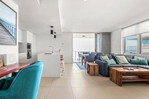 Aquaview Unit 304 Kings Beach - New Castle Holiday 0