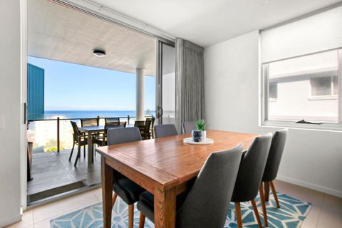 Aquaview Unit 304 Kings Beach - New Castle Holiday 1